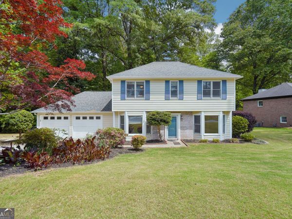 1172 Dogwood Forest Drive NE, Marietta, GA 30068