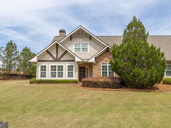31 Thomaston Street, Newnan, GA 30263