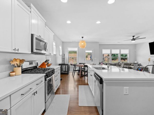 202 Roundwood Way, Peachtree City, GA 30269