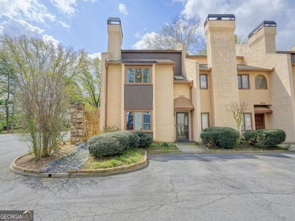 200 Roswell Landings Drive, Roswell, GA 30075