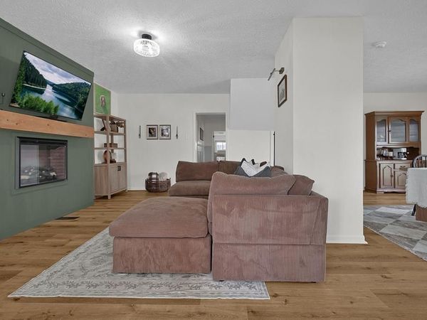 220 Barnes Ave., Circleville, OH 43113