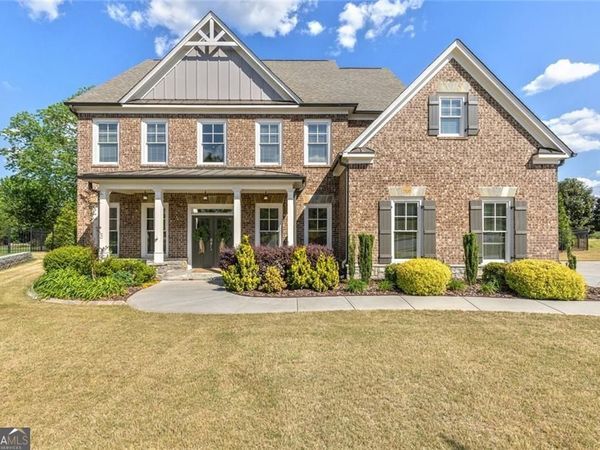 988 Woodtrace Lane, Auburn, GA 30011