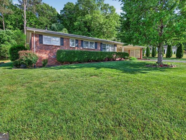134 Thelma Road SW, Calhoun, GA 30701