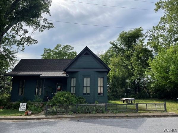 902 Wheelan St , Greensboro, AL 36744