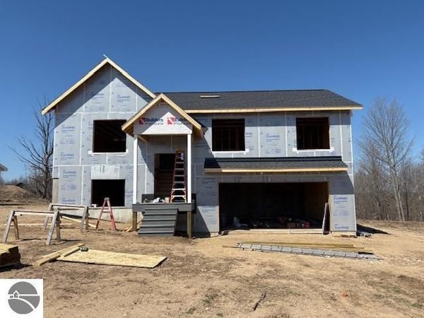 1690 Finch Drive, Traverse City, MI 49685