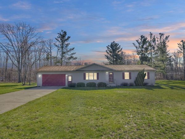 515 Gladwin Street S, Lake City, MI 49651