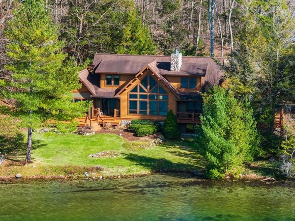 2962 Crescent Shores Drive, Traverse City, MI 00000