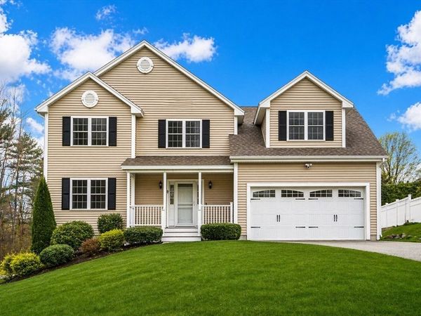 77 West, Wilmington, MA 01887