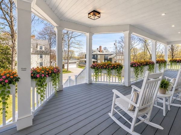 5 Cottage St, Nahant, MA 01908