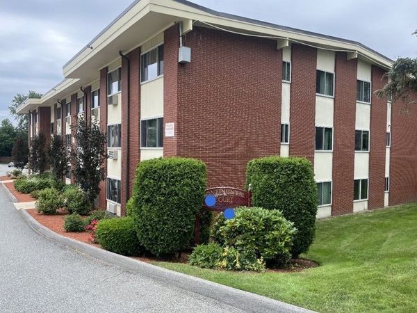 74 Beach St, Unit 1-1, Woburn, MA 01801