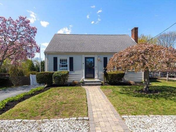 14 Granite St, Weymouth, MA 02188