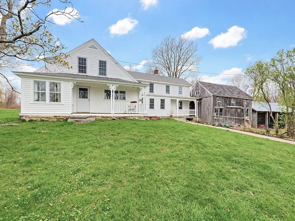 300 Stone Rd, Oakham, MA 01068