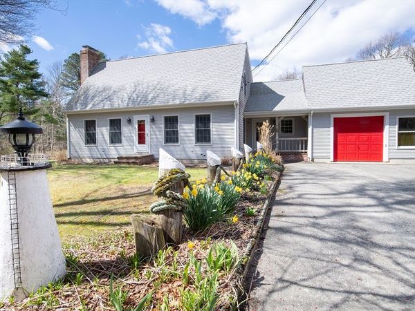 10 Bowman Road, Mattapoisett, MA 02739