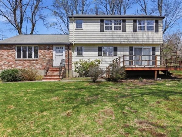 306 Fairmount Ave, Boston, MA 02136