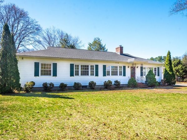 378 Lowell St, Andover, MA 01810