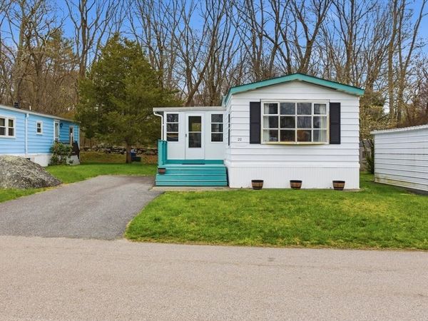 22 Southway, Taunton, MA 02780