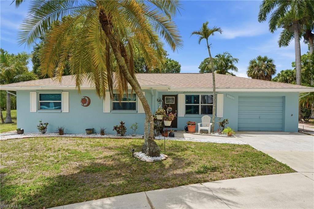 28015 Westbrook Dr, Bonita Springs, FL 34135 Photo