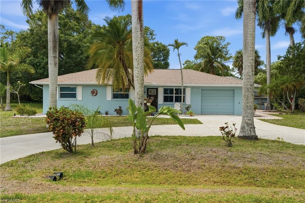 28015 Westbrook Dr, Bonita Springs, FL 34135 Photo