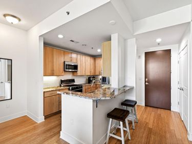 140 W Franklin Street, Unit 700, Chapel Hill, NC 27516