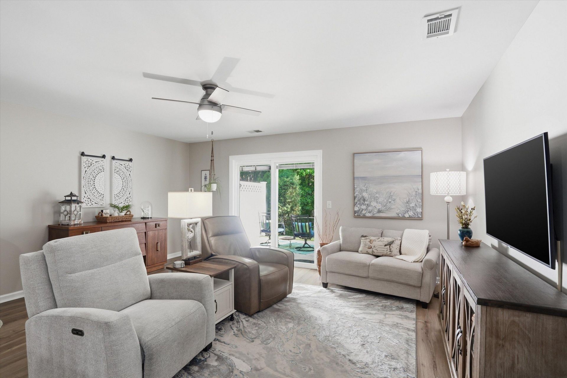 1295 Island Club Drive Photo 12