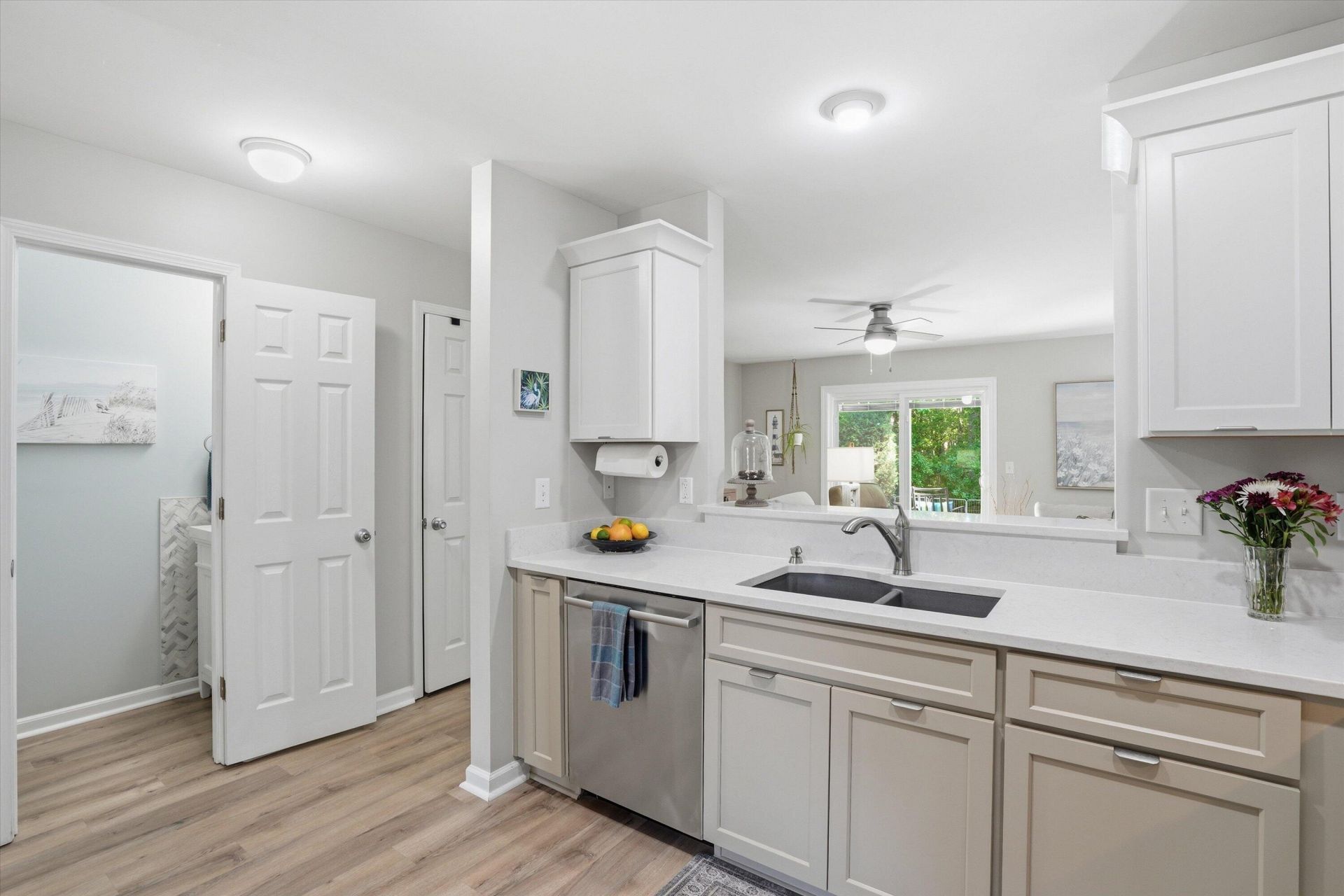 1295 Island Club Drive Photo 7