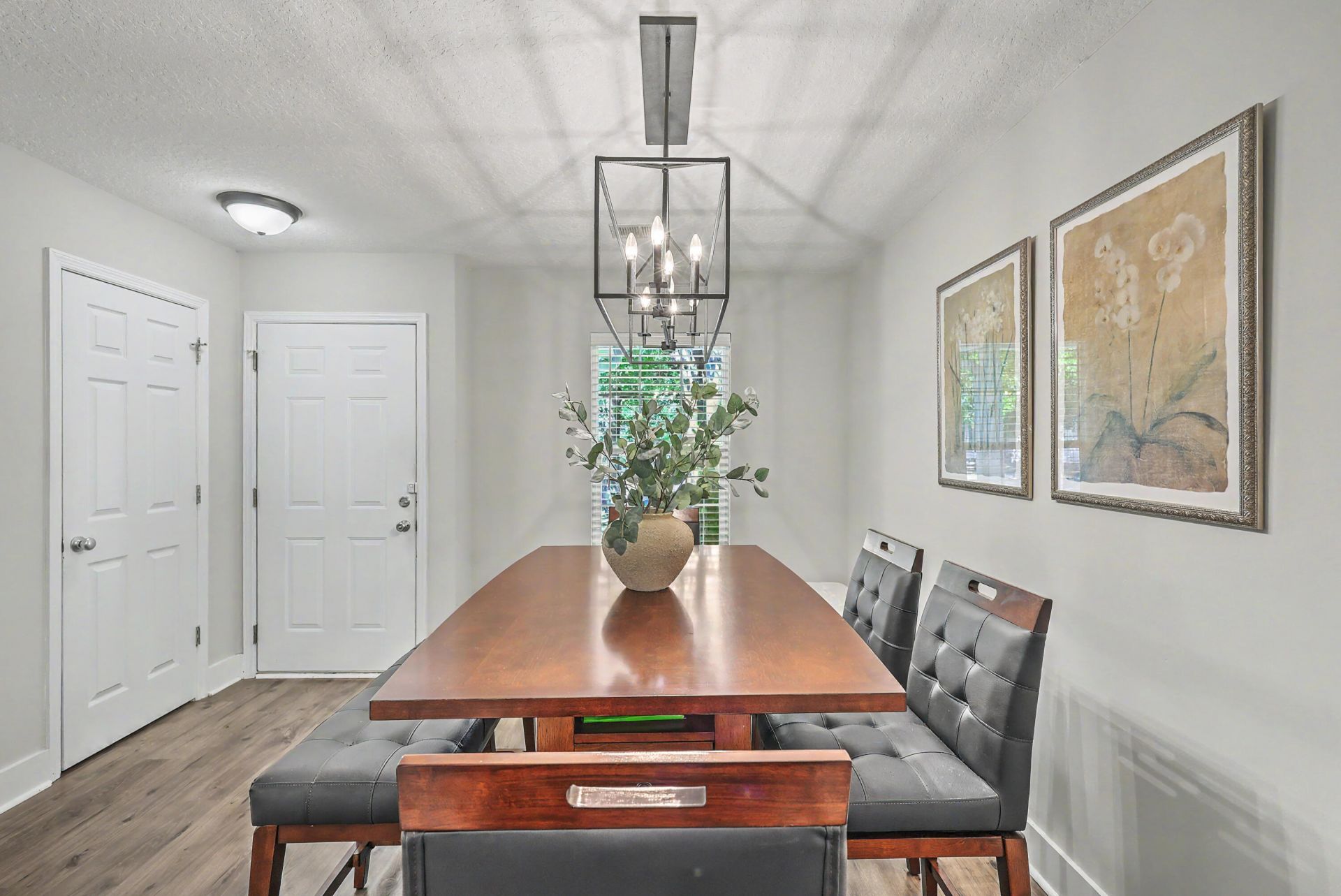 7868 Montview Road Photo 14