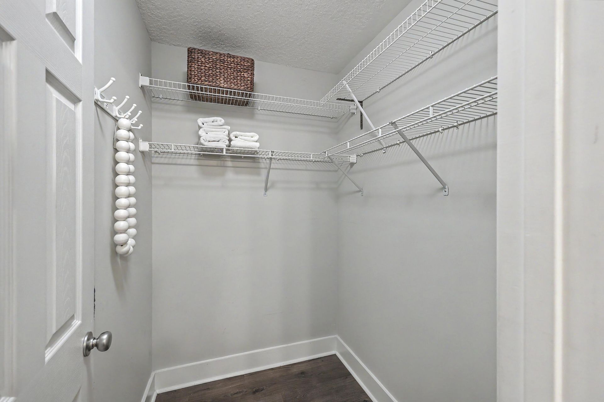 7868 Montview Road Photo 20