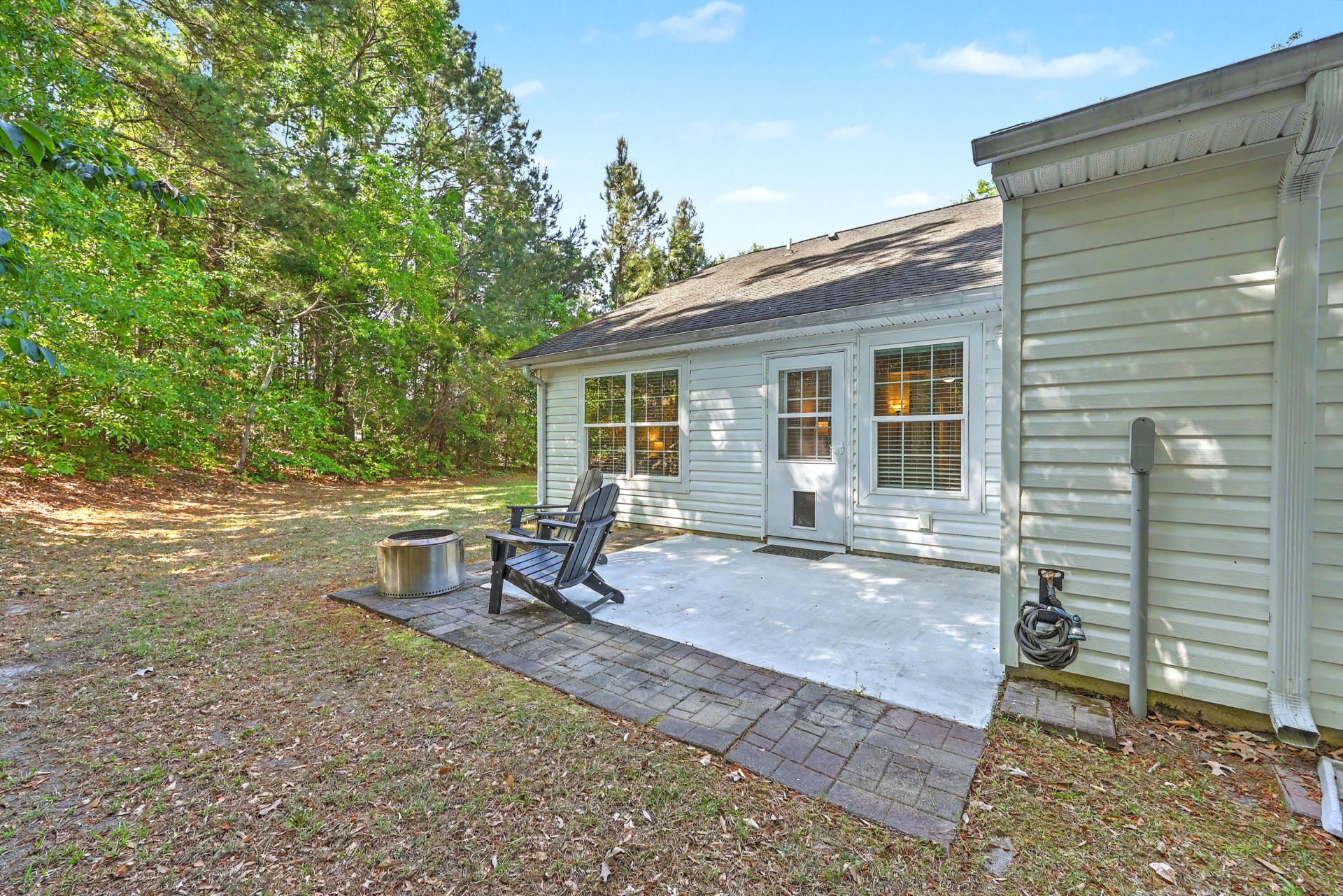 7868 Montview Road Photo 31