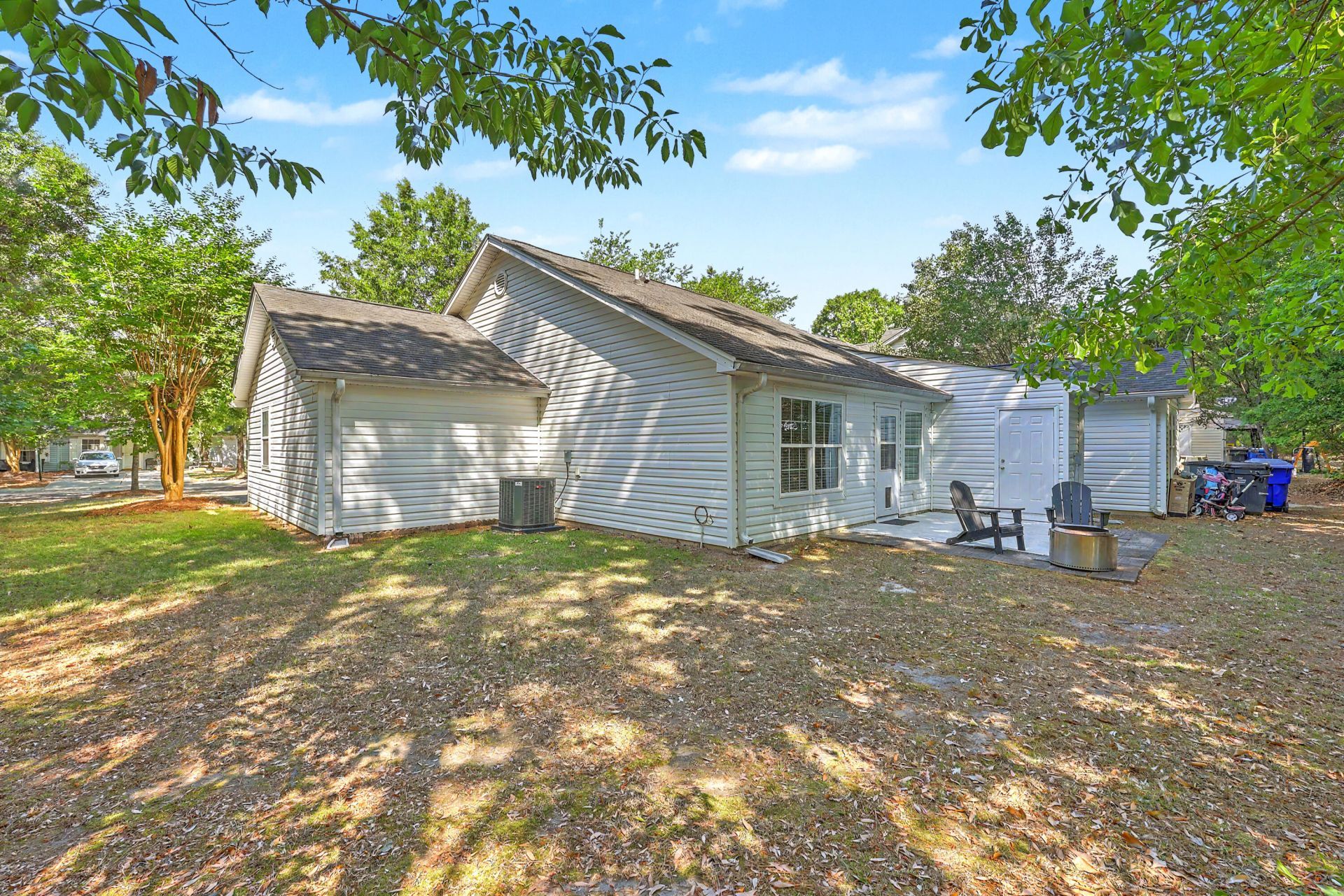 7868 Montview Road Photo 33