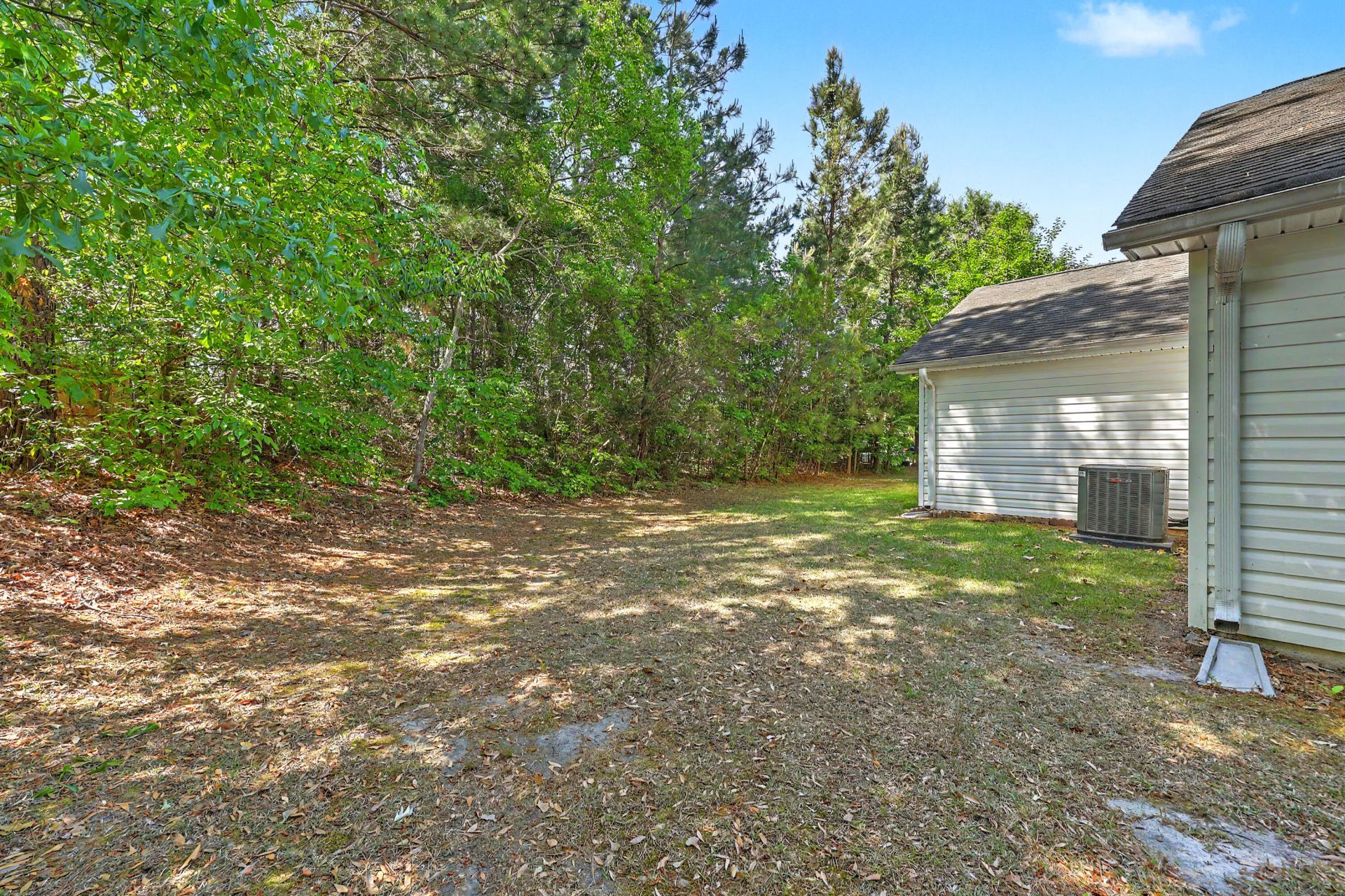 7868 Montview Road Photo 34