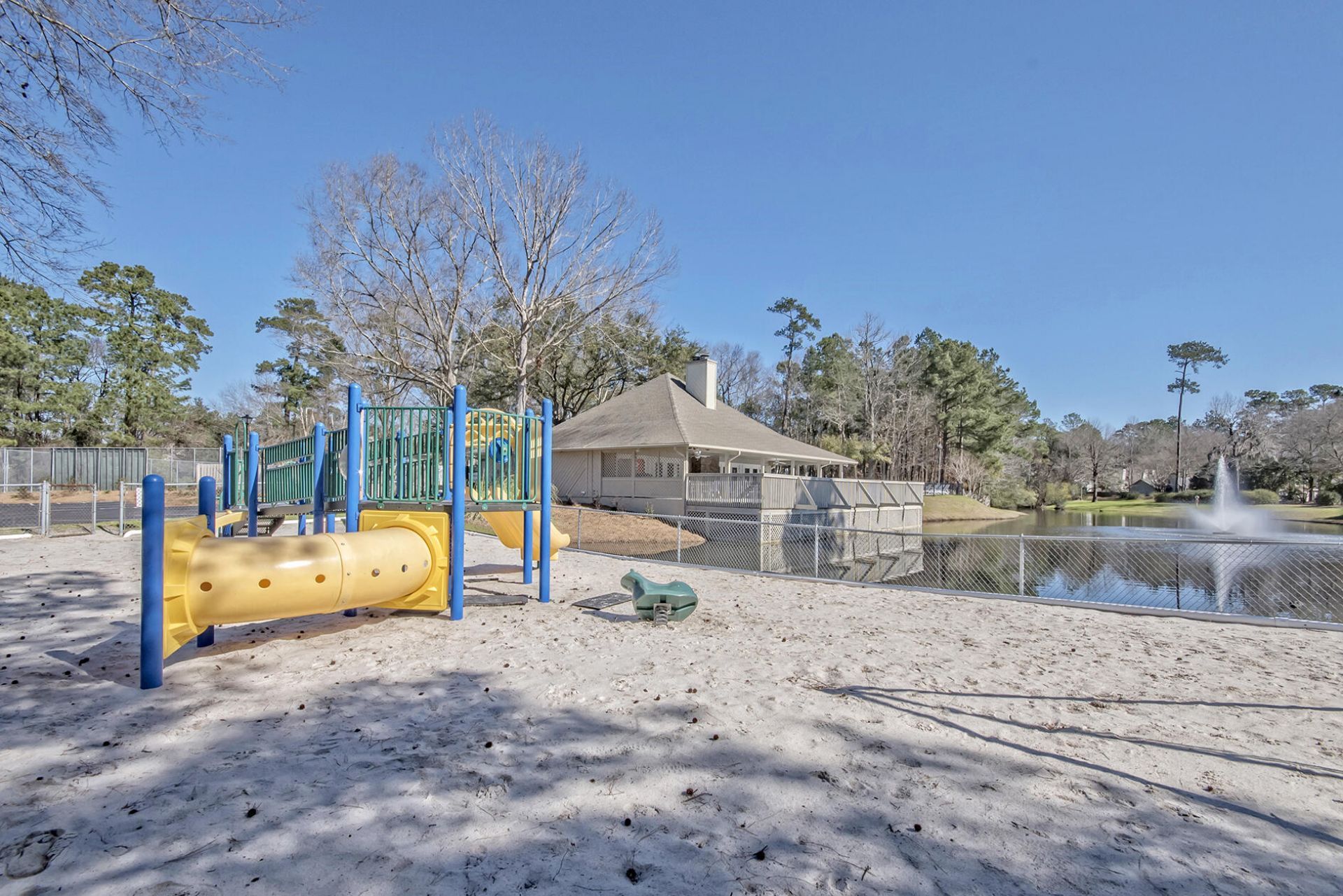 7868 Montview Road Photo 44