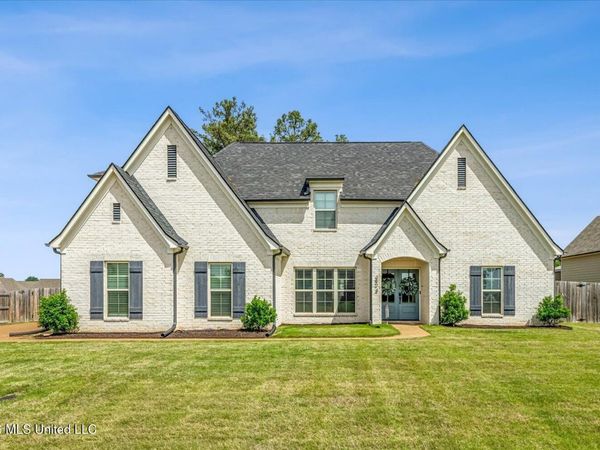 3974 Summer Pointe Drive, Olive Branch, MS 38654