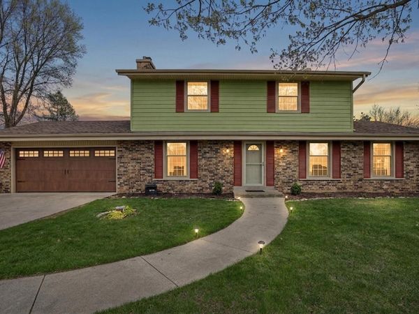 W310S9014 Cherokee PASS, Mukwonago, WI 53149