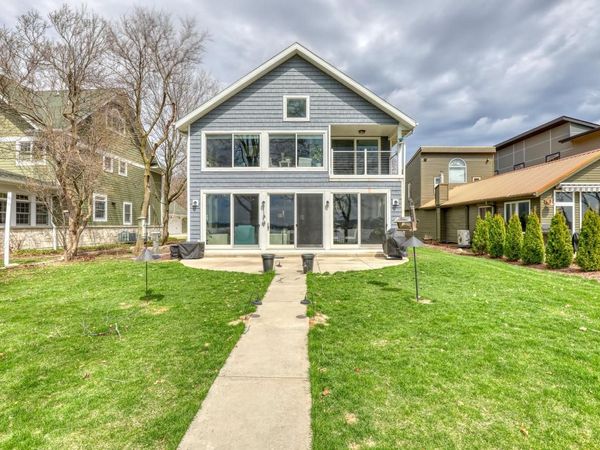 23907 Oakwood LANE, Kansasville, WI 53139