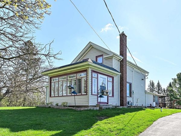 S51W30943 Old Village ROAD, Mukwonago, WI 53149