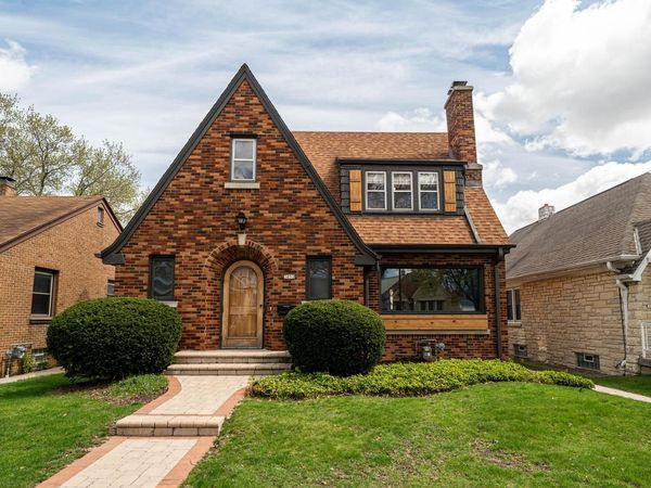 3052 S 46th STREET, Milwaukee, WI 53219