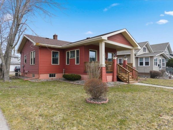 11 B Hayes Ct, Superior, WI 54880