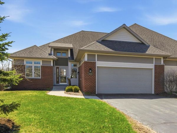 1909 Blue Spruce COURT, Grafton, WI 53024