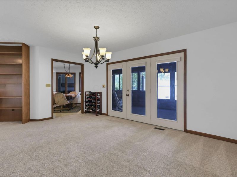 2536 Youngs Grove Road , Columbus, OH 43231 Photo 14