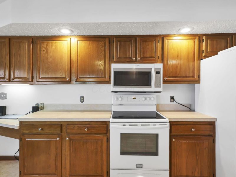 2536 Youngs Grove Road , Columbus, OH 43231 Photo 23