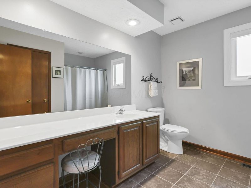 2536 Youngs Grove Road , Columbus, OH 43231 Photo 41