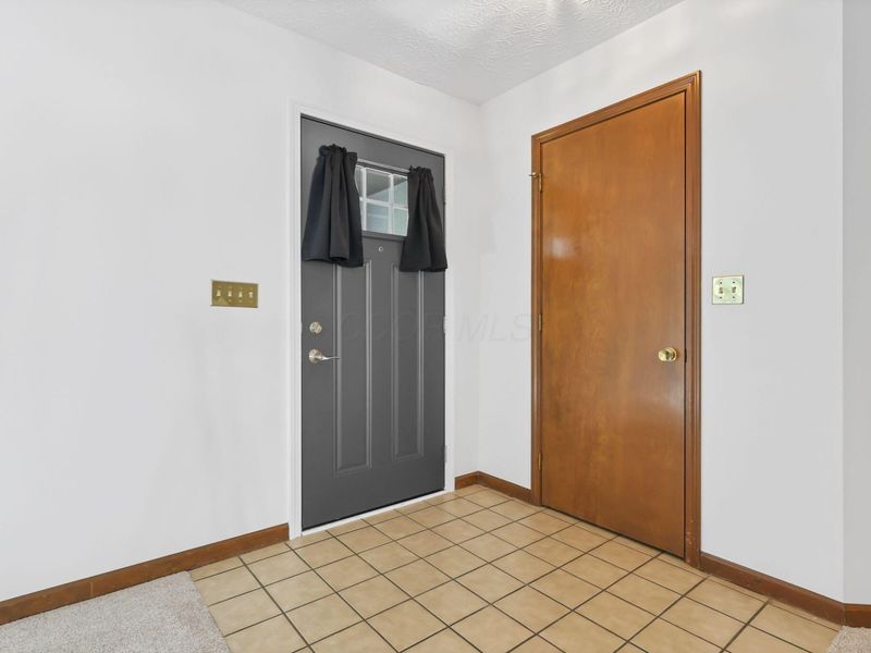 2536 Youngs Grove Road , Columbus, OH 43231 Photo 6