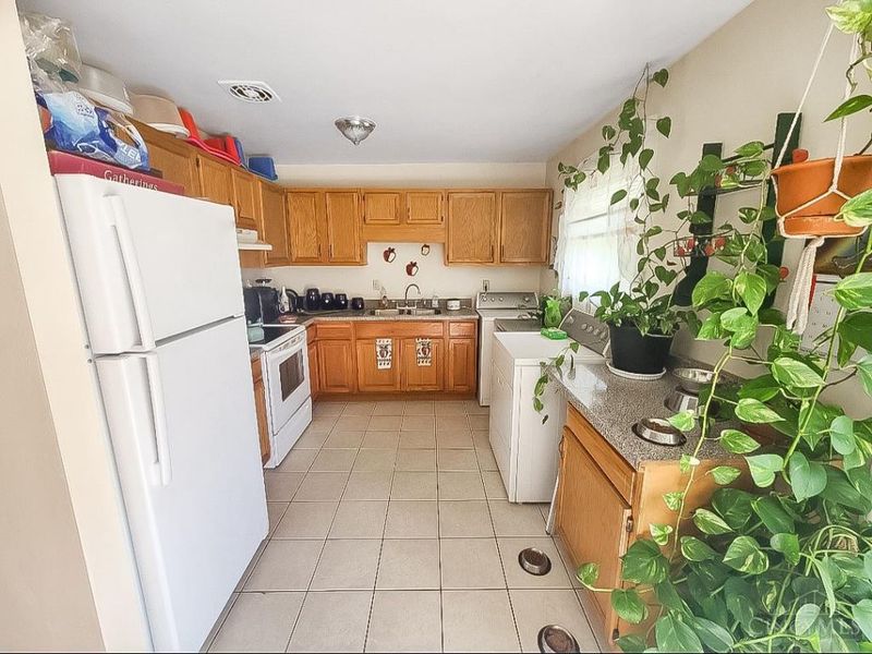 11576 Gallahad Court, Forest Park, OH 45240 Photo 6