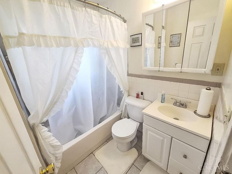 11576 Gallahad Court, Forest Park, OH 45240 Photo 7