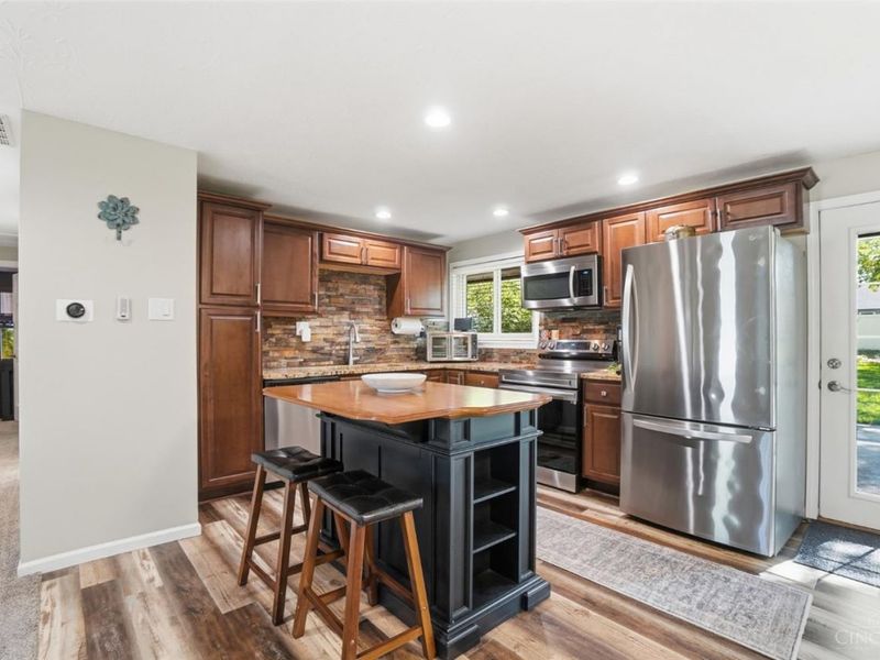 9226 Stephanie Street, Centerville, OH 45458 Photo 11