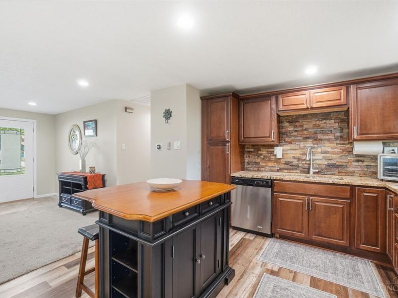 9226 Stephanie Street, Centerville, OH 45458 Photo 15