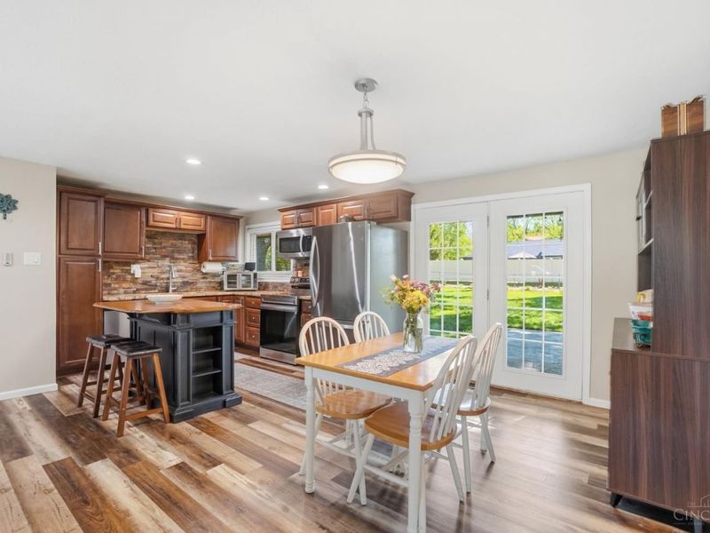 9226 Stephanie Street, Centerville, OH 45458 Photo 9