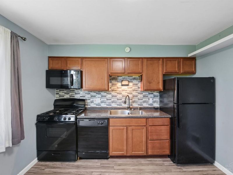 627 Roebling Road, Cincinnati, OH 45238 Photo 13