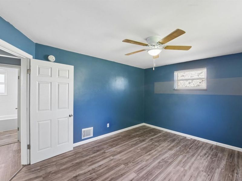 627 Roebling Road, Cincinnati, OH 45238 Photo 16