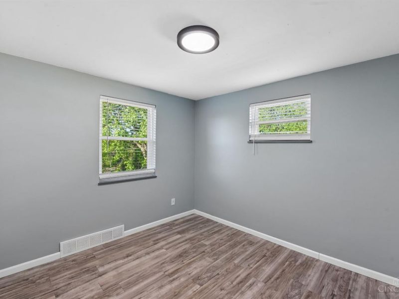 627 Roebling Road, Cincinnati, OH 45238 Photo 17